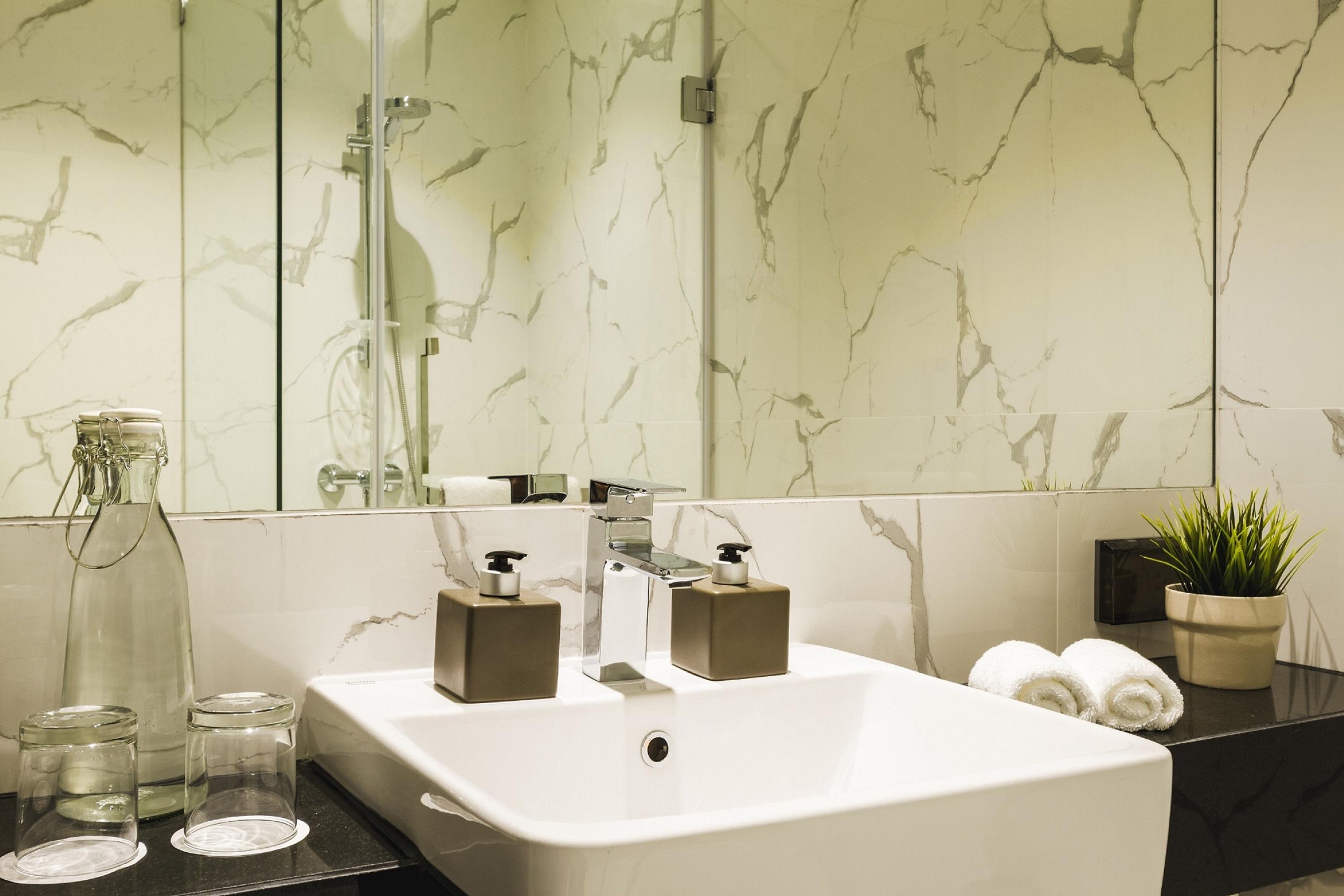 Zazz Urban Bangkok Hotel Екстериор снимка