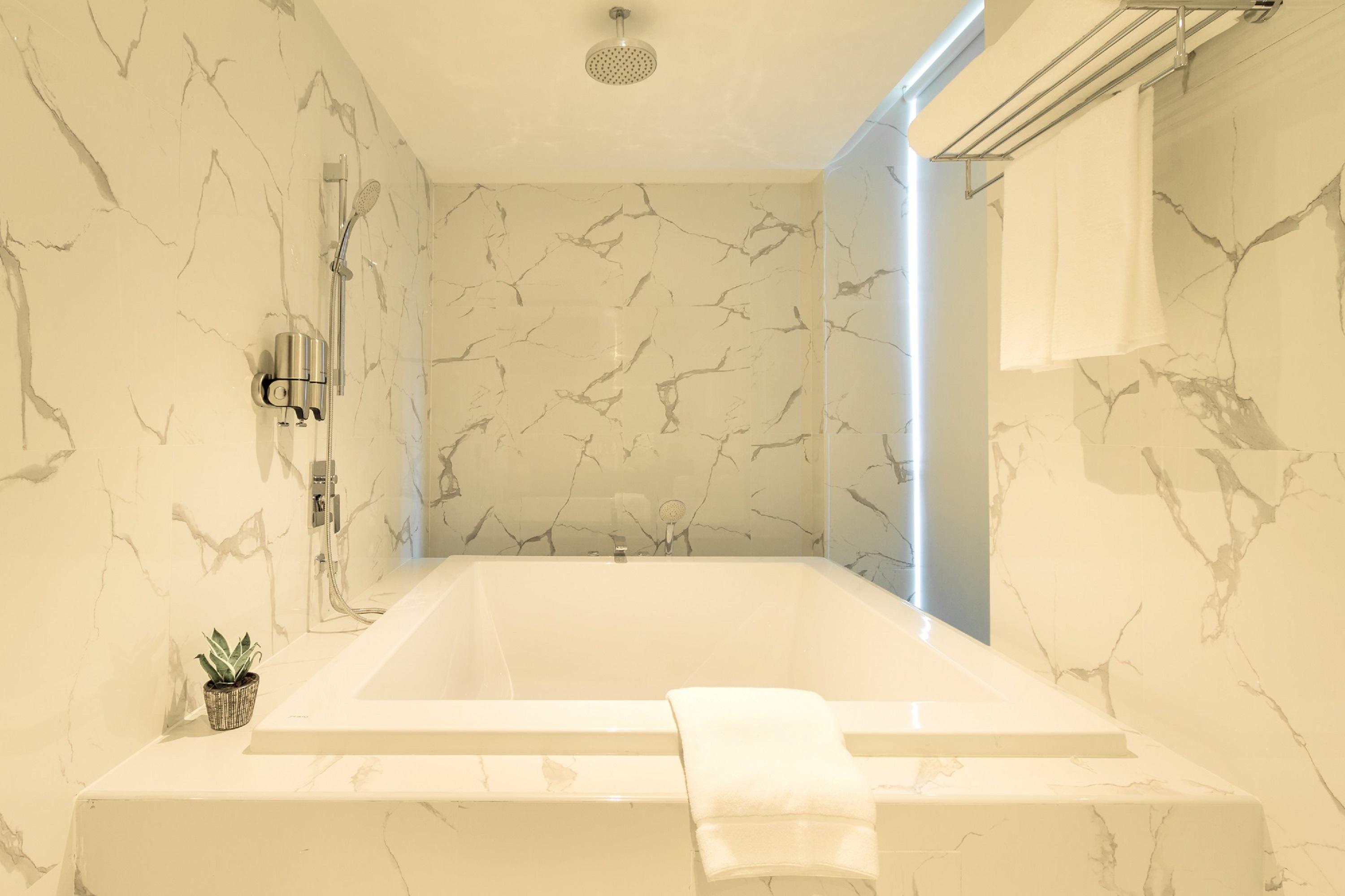 Zazz Urban Bangkok Hotel Екстериор снимка