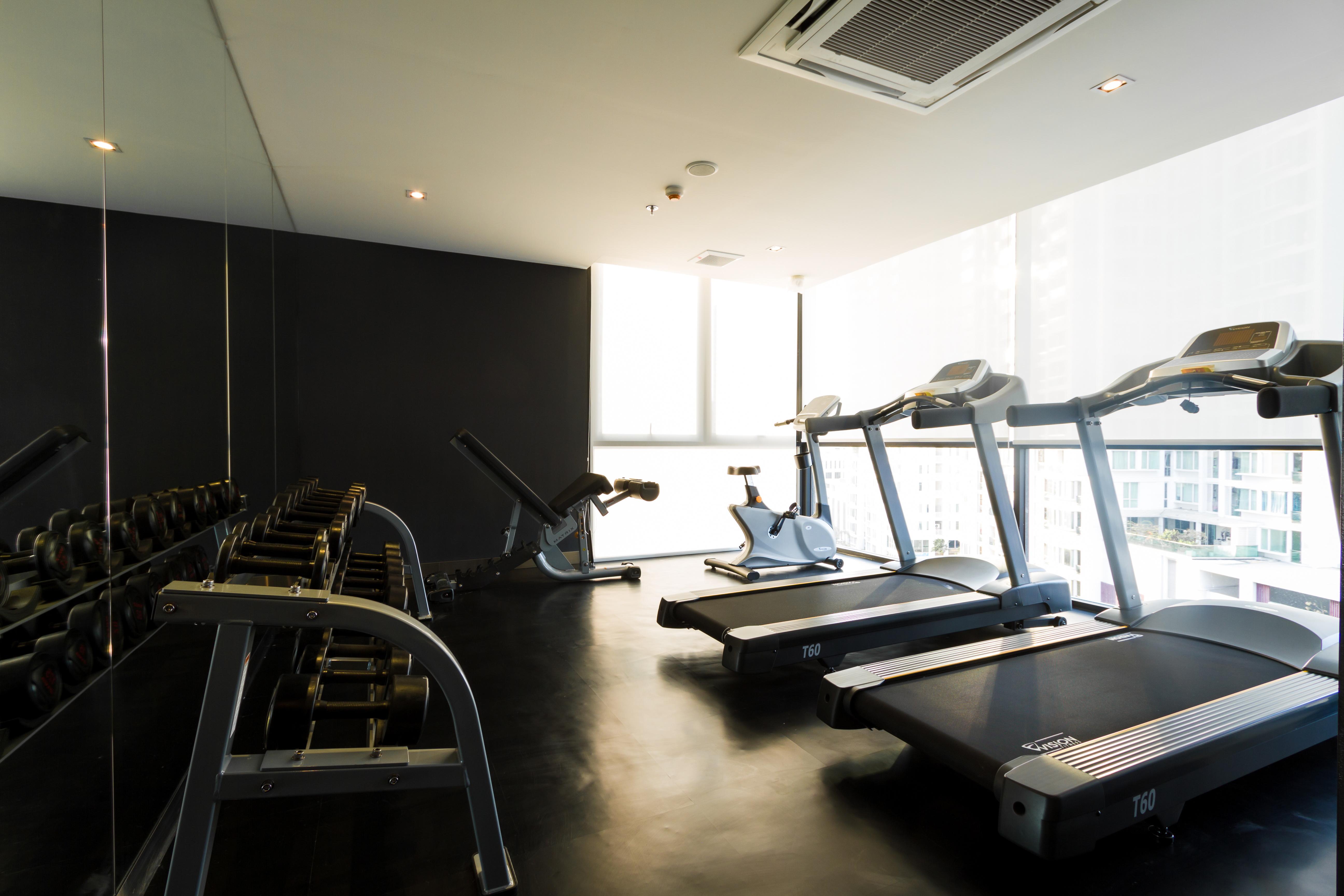 Zazz Urban Bangkok Hotel Екстериор снимка