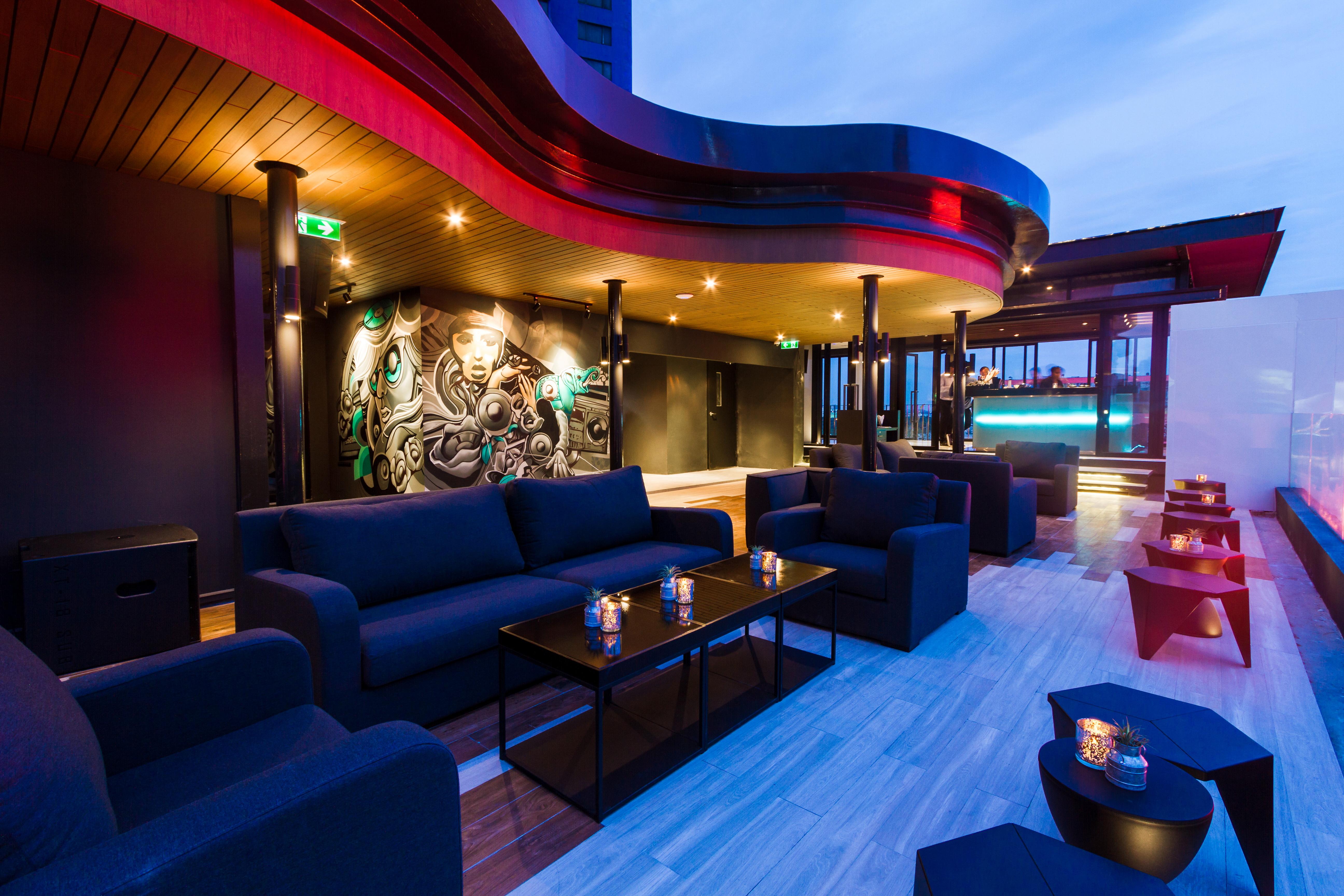 Zazz Urban Bangkok Hotel Екстериор снимка