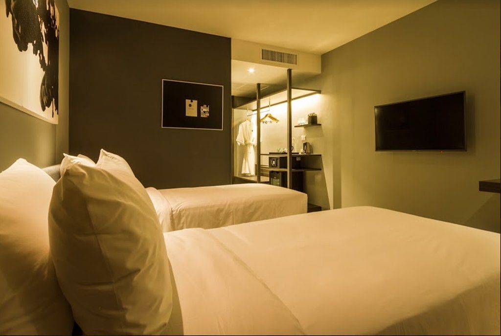 Zazz Urban Bangkok Hotel Екстериор снимка