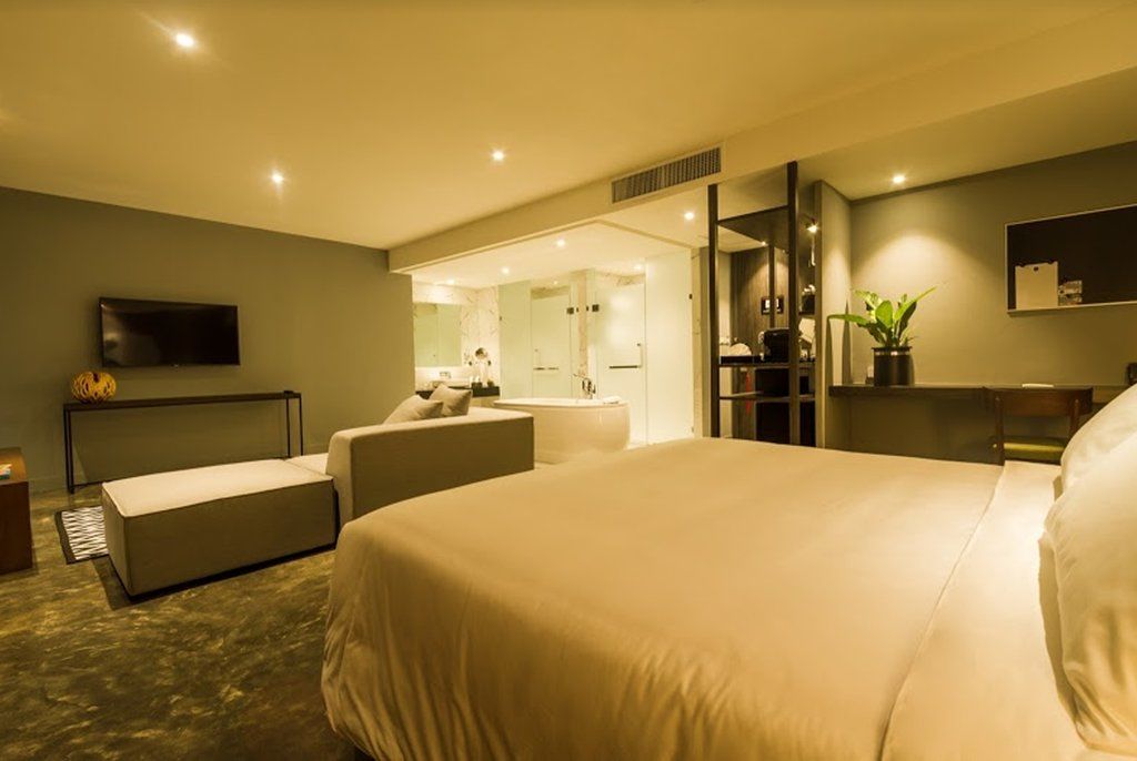 Zazz Urban Bangkok Hotel Екстериор снимка