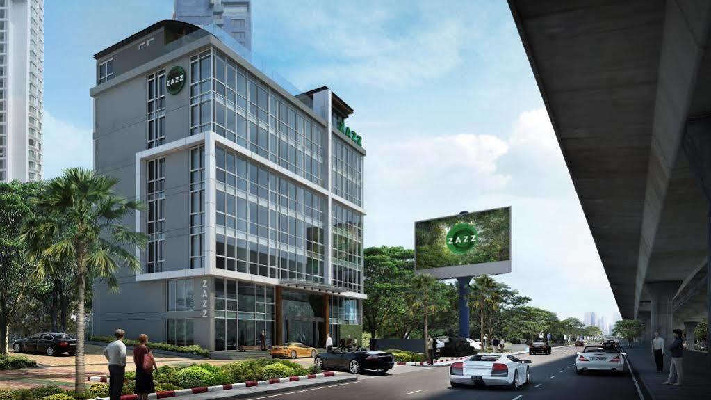 Zazz Urban Bangkok Hotel Екстериор снимка